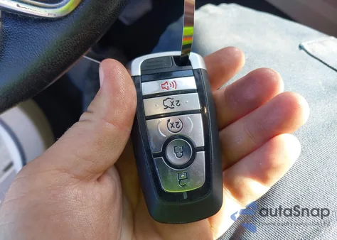 2018 Ford Fusion Hybrid Se из США, поврежденный, VIN 3FA6P0LU1JR117372